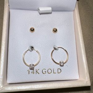 2 pairs of 14K earrings